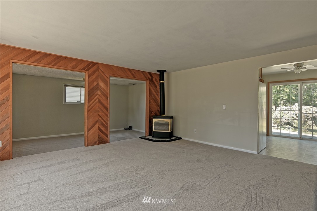 4914 Northeast 7th Place Renton, WA 98059 - Photo 8 of 19