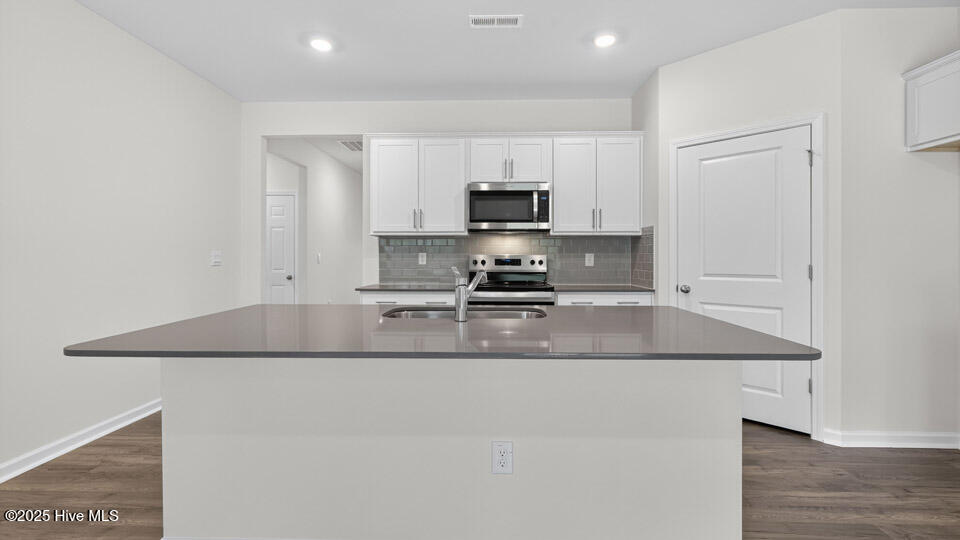 71 Hawksmoore Lane Lillington, NC 27546 - Photo 8 of 35 Kitchen