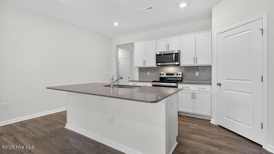 71 Hawksmoore Lane Lillington, NC 27546 - Photo 9 of 35 Kitchen