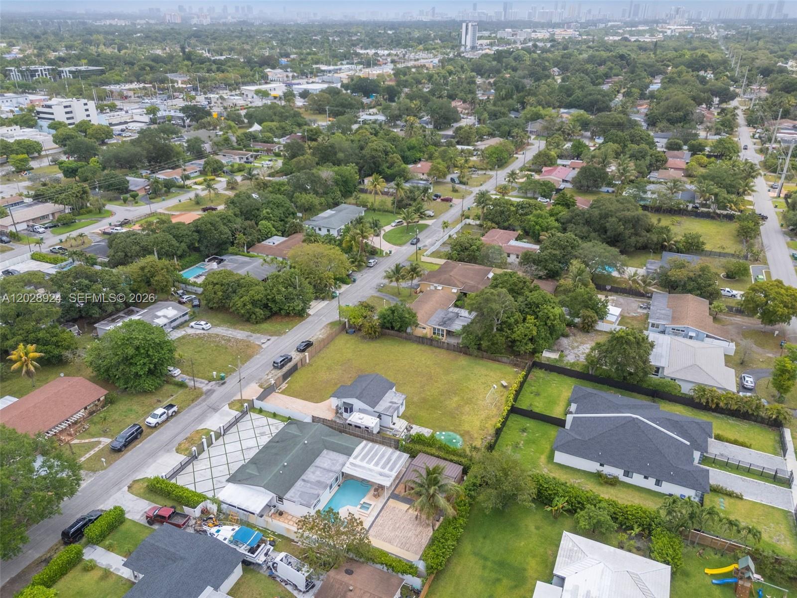 46 Northeast 164th Street Miami, FL 33162 - Photo 52 of 60