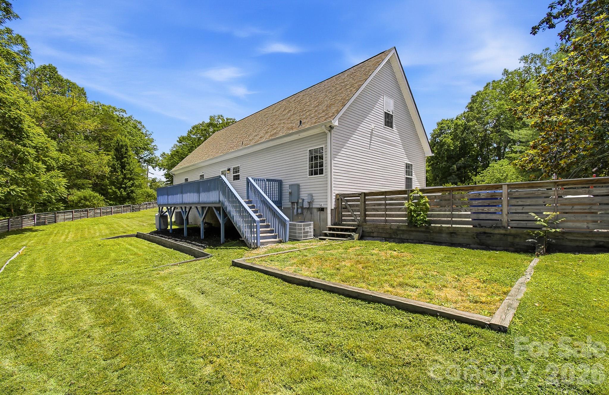 40 Liberty Road Candler, NC 28715 - Photo 37 of 46 Gallery Image 37
