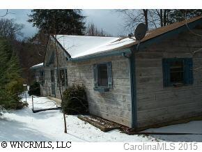 653 Spring Valley Street Mars Hill, NC 28754 - Photo 3 of 9