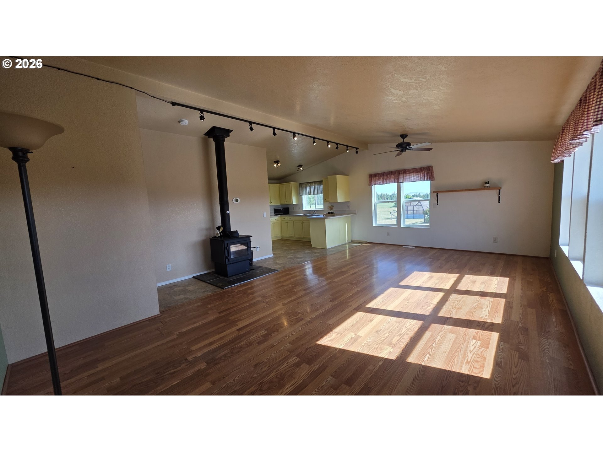 4 Buena Vista Road Goldendale, WA 98620 - Photo 4 of 34