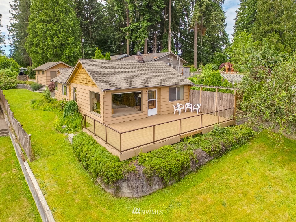 4321 Peninsula Road Stanwood, WA 98292 - Photo 1 of 25 Gallery Image 1