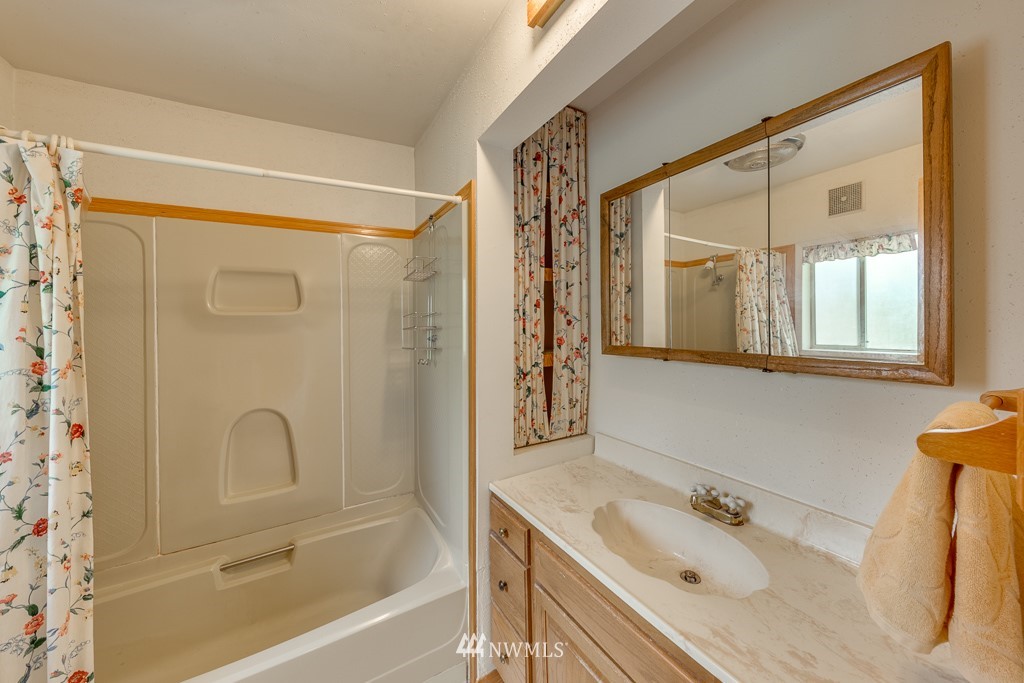 4321 Peninsula Road Stanwood, WA 98292 - Photo 25 of 25 Gallery Image 25
