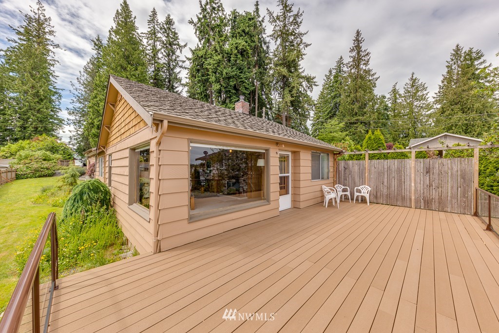 4321 Peninsula Road Stanwood, WA 98292 - Photo 9 of 25 Gallery Image 9