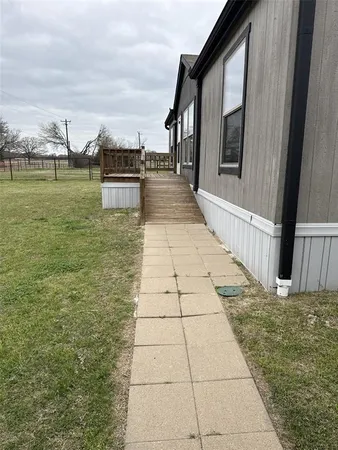 $1,975 | 894 Farm To Market Road 1395, Edgewood, TX 75117