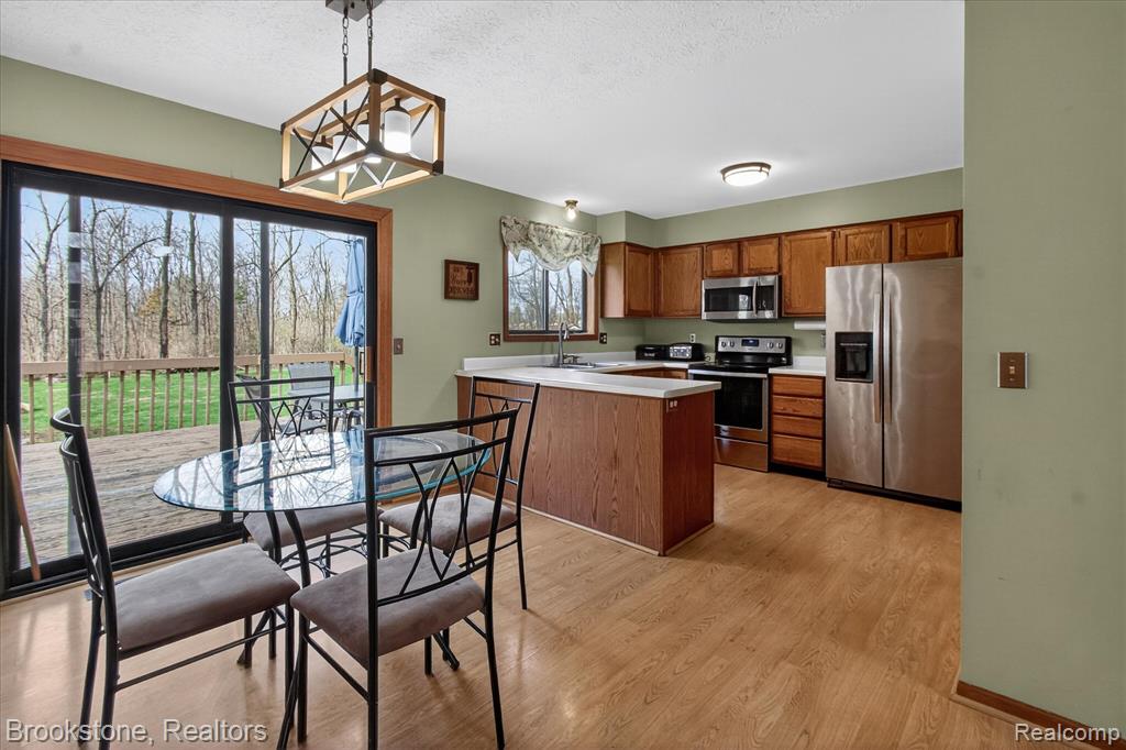 118 Williamsburg Road Lansing, MI 48917 - Photo 9 of 29 Gallery Image 9