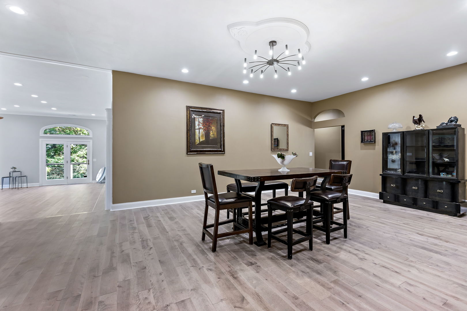 3 Saville Row Barrington Hills, IL 60010 - Photo 21 of 53 a view of a dining room with furniture and wooden floor