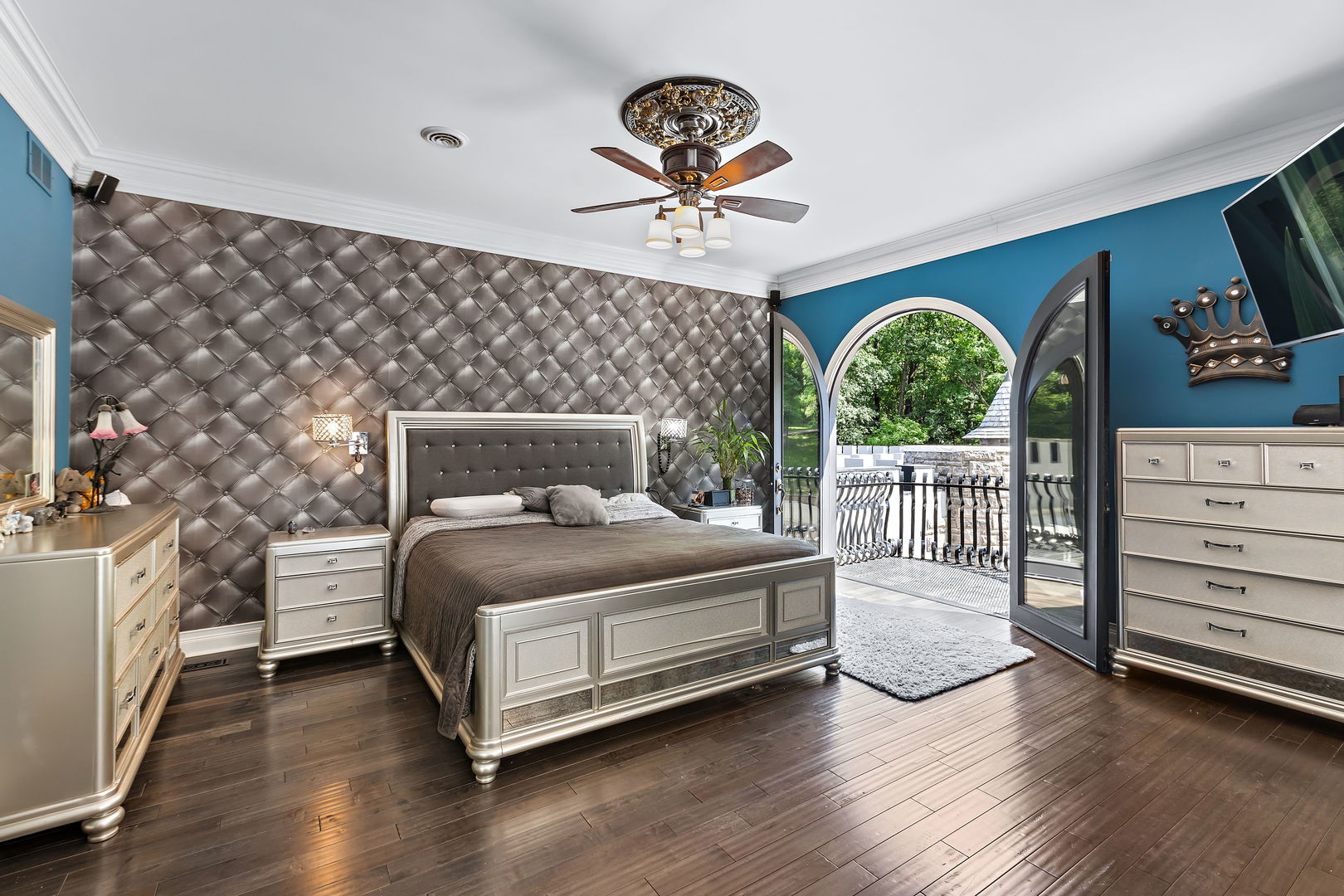 3 Saville Row Barrington Hills, IL 60010 - Photo 29 of 53 a bedroom with a bed and a chandelier