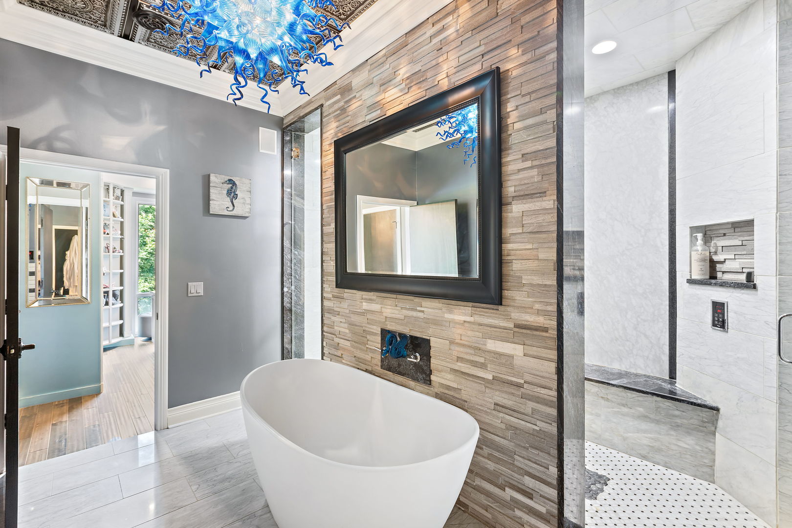 3 Saville Row Barrington Hills, IL 60010 - Photo 34 of 53 a spacious bathroom with a tub sink and a mirror