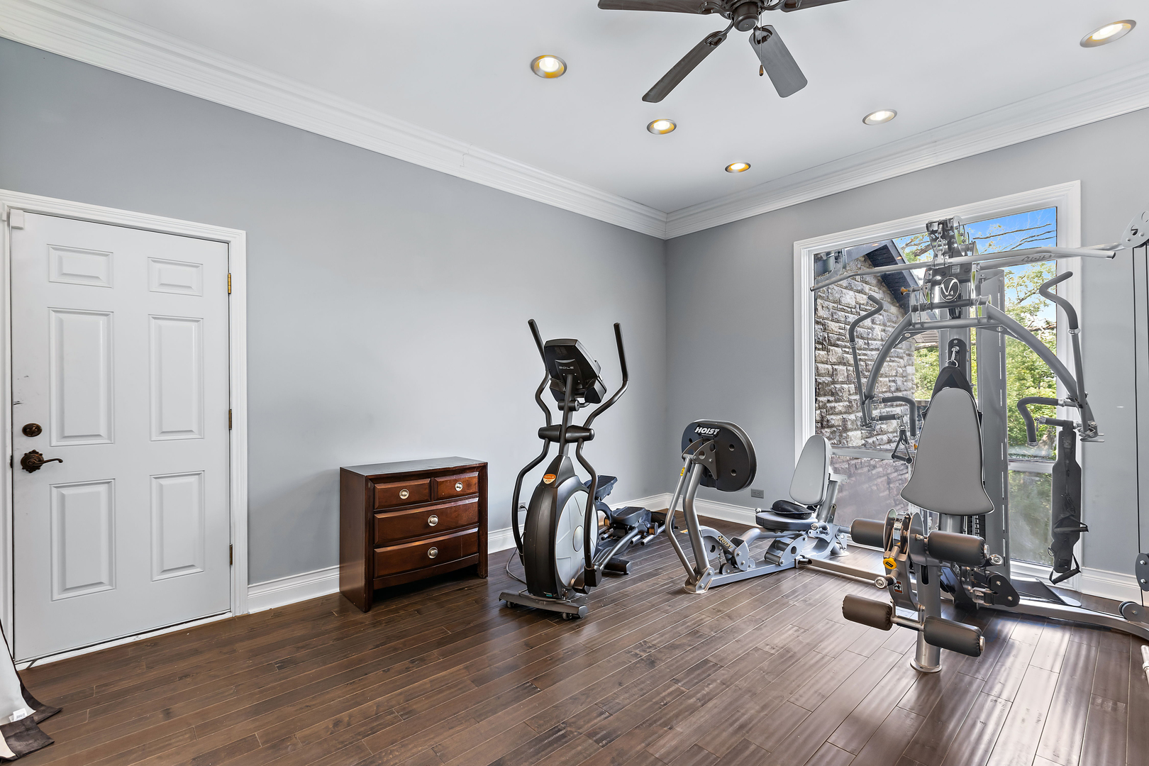3 Saville Row Barrington Hills, IL 60010 - Photo 38 of 53 a view of a room with gym equipment
