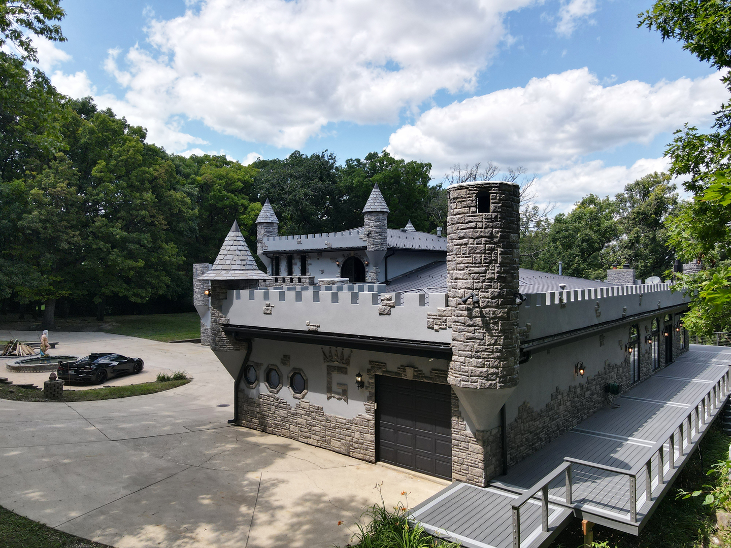 3 Saville Row Barrington Hills, IL 60010 - Photo 48 of 53 a view of a patio on the roof deck