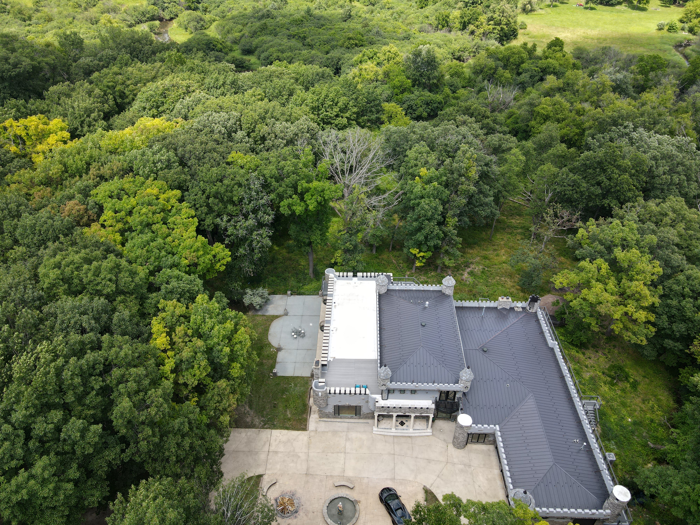 3 Saville Row Barrington Hills, IL 60010 - Photo 49 of 53 an aerial view of residential house with outdoor space and trees all around