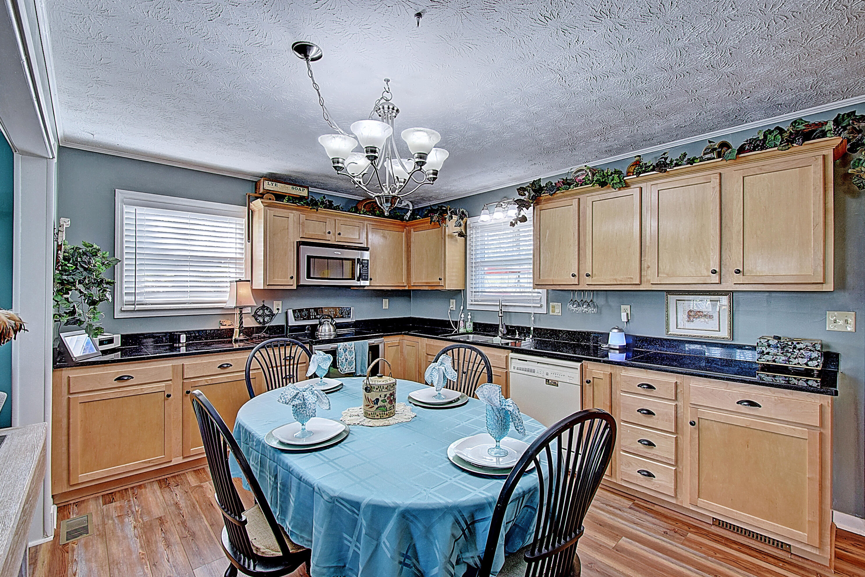 359 County Farm Road Jonesborough, TN 37659 - Photo 11 of 42 DSC_0073And8more