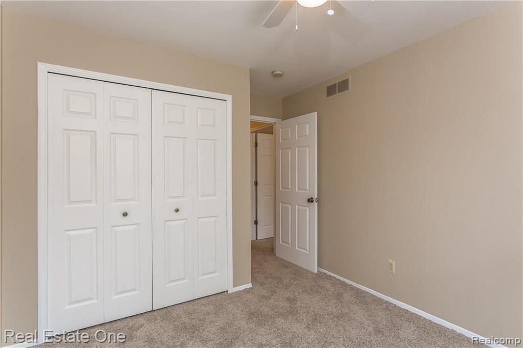 110 Pine Tree Ridge, Unit 43 Waterford, MI 48327 - Photo 18 of 30