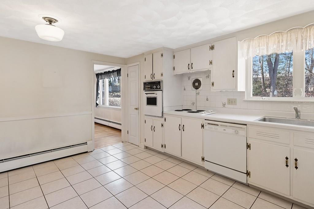23 Plymouth Road Wakefield, MA 01880 - Photo 13 of 30 Gallery Image 13