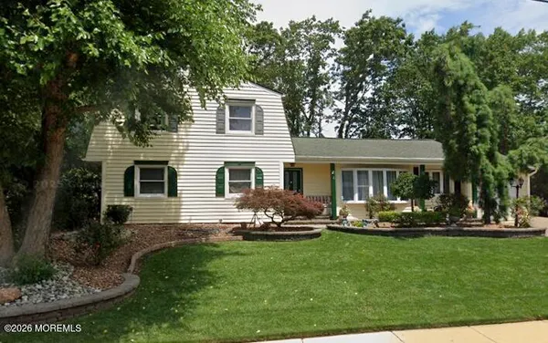 $789,999 | 6 Meadowbrook Drive, Howell, NJ 07731