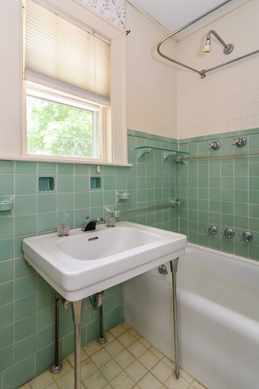 355 High Street Westwood, MA 02090 - Photo 9 of 10