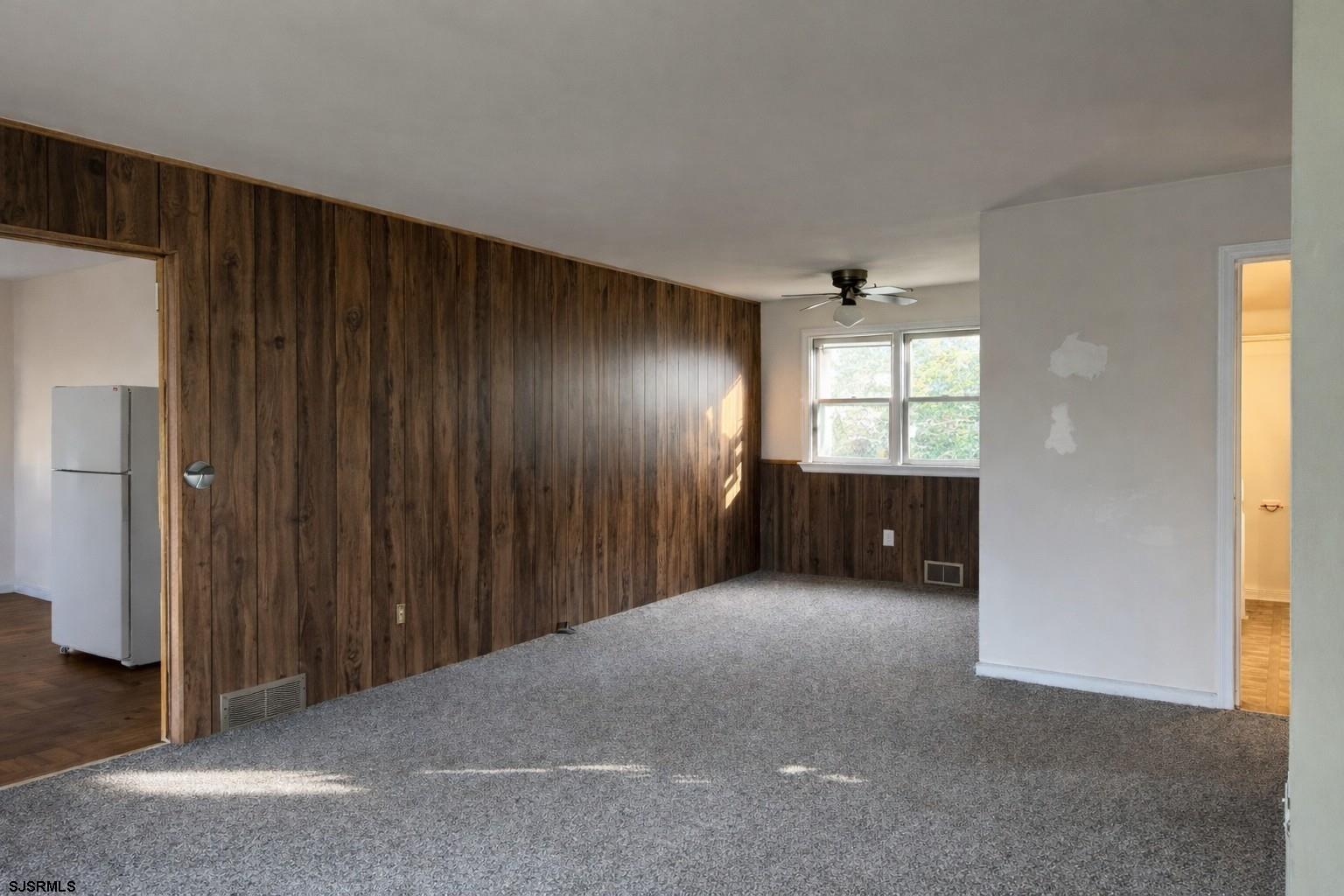 29 Summit Avenue Absecon, NJ 08201 - Photo 5 of 25 an empty room with windows