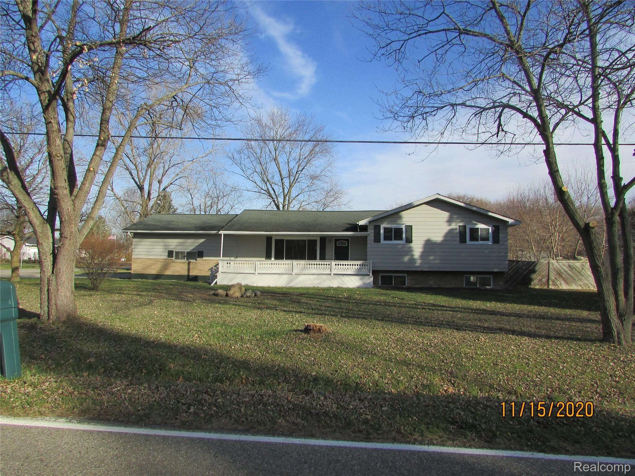 2101 Howe Road Burton, MI 48519 - Photo 3 of 38 HOWE RD EXTERIOR PICS 2020-03-16 004.JPG