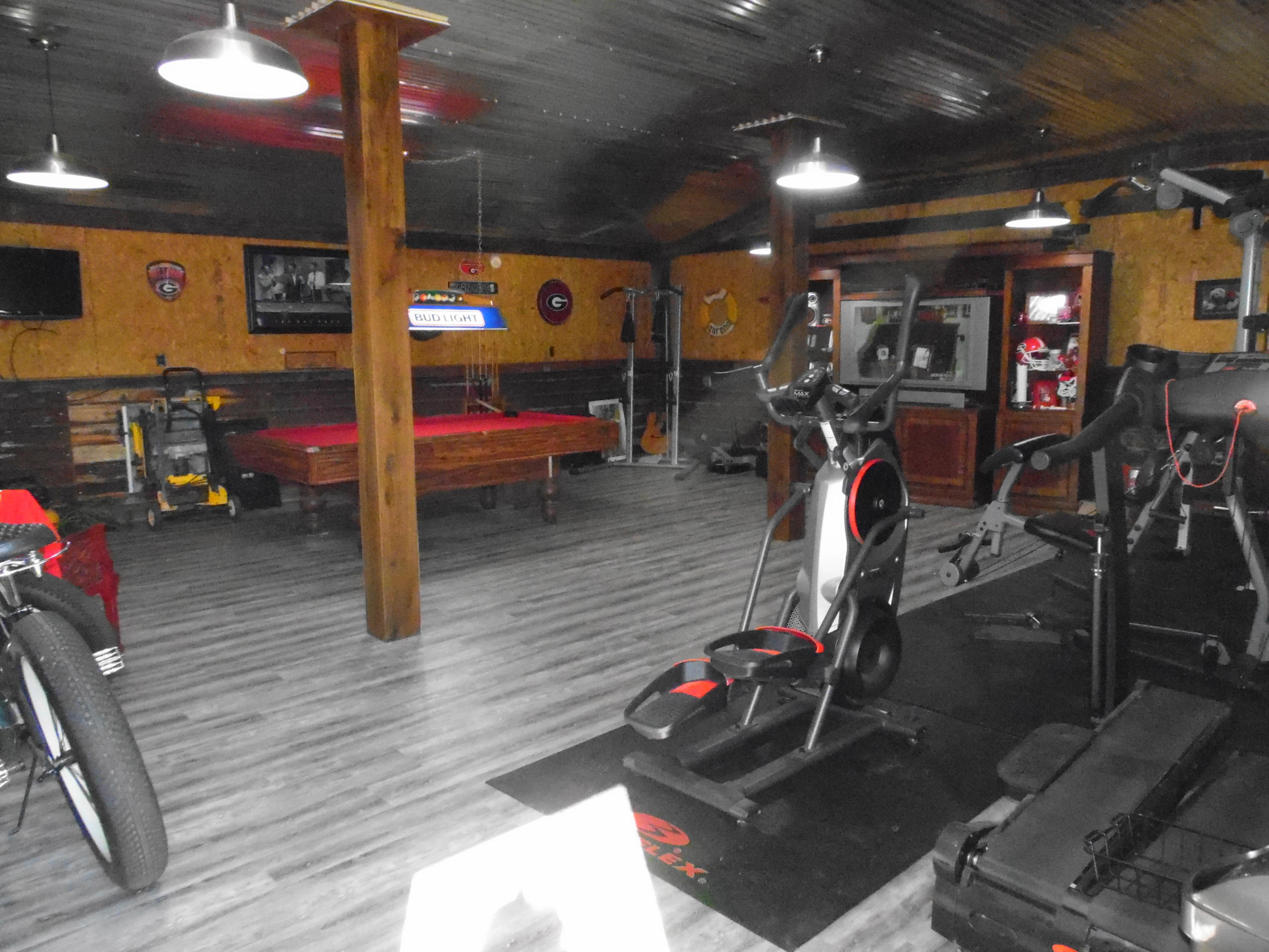 617 Tropical Way Freeport, FL 32439 - Photo 36 of 39 a view of a room with gym equipment