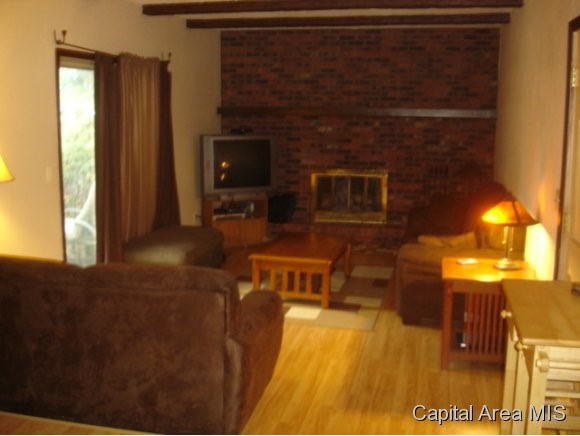 19 Rainbow Road Springfield, IL 62712 - Photo 3 of 23