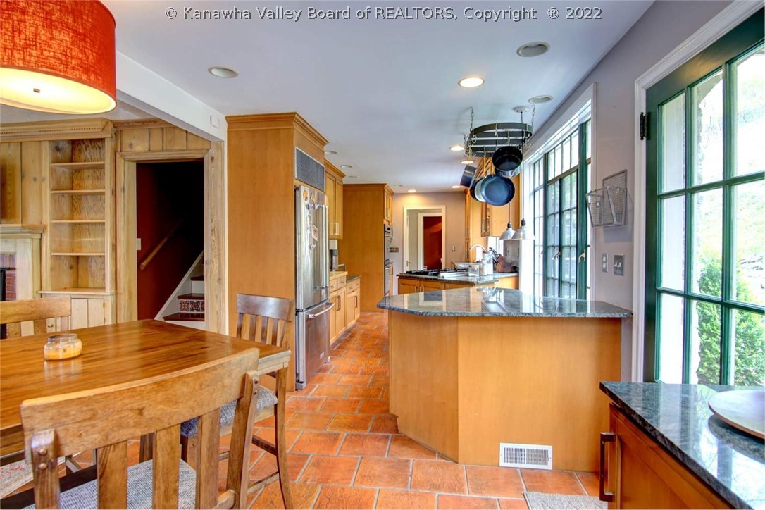 1122 Highland Road Charleston, WV 25302 - Photo 27 of 50 Gallery Image 27