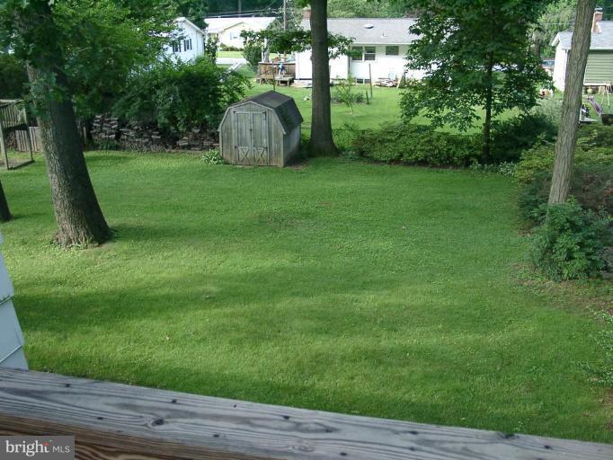 209 Rolling Road Gaithersburg, MD 20877 - Photo 18 of 24 Deck View of Backyard