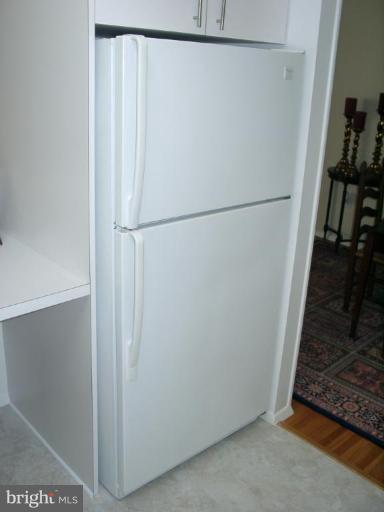 209 Rolling Road Gaithersburg, MD 20877 - Photo 7 of 24 Kitchen Refrigerator