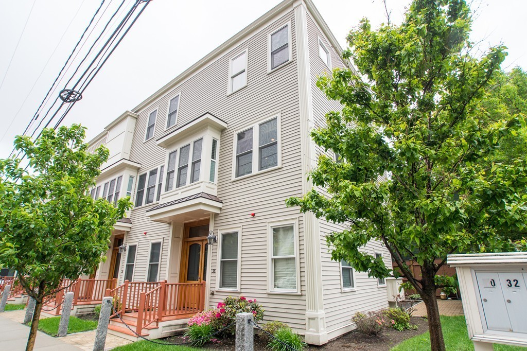 38 Spring Street, Unit 38 Cambridge, MA 02141 - Photo 13 of 17 Gallery Image 13