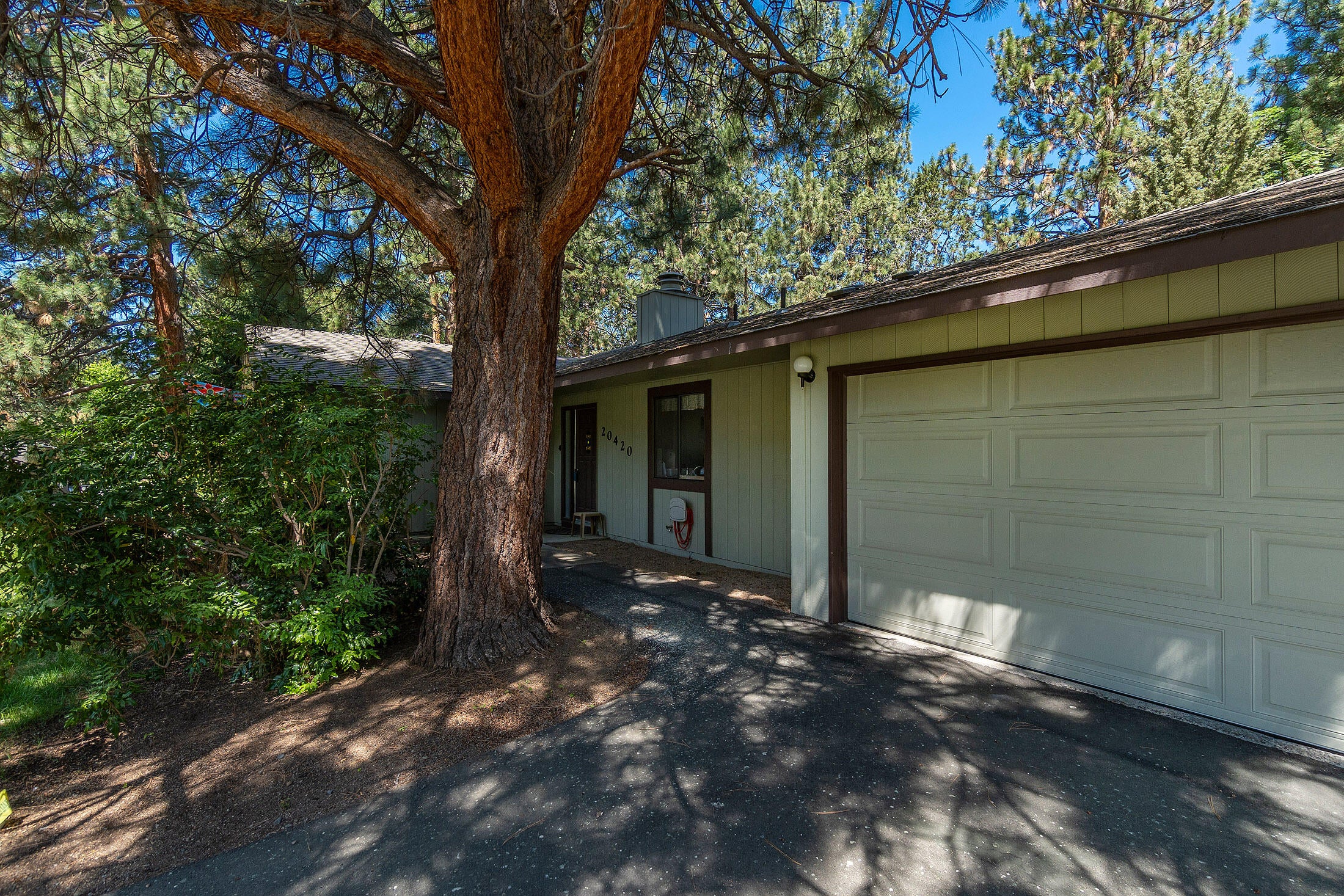 20420 Mainline Road Bend, OR 97702 - Photo 5 of 29 20420 Mainline b_0211
