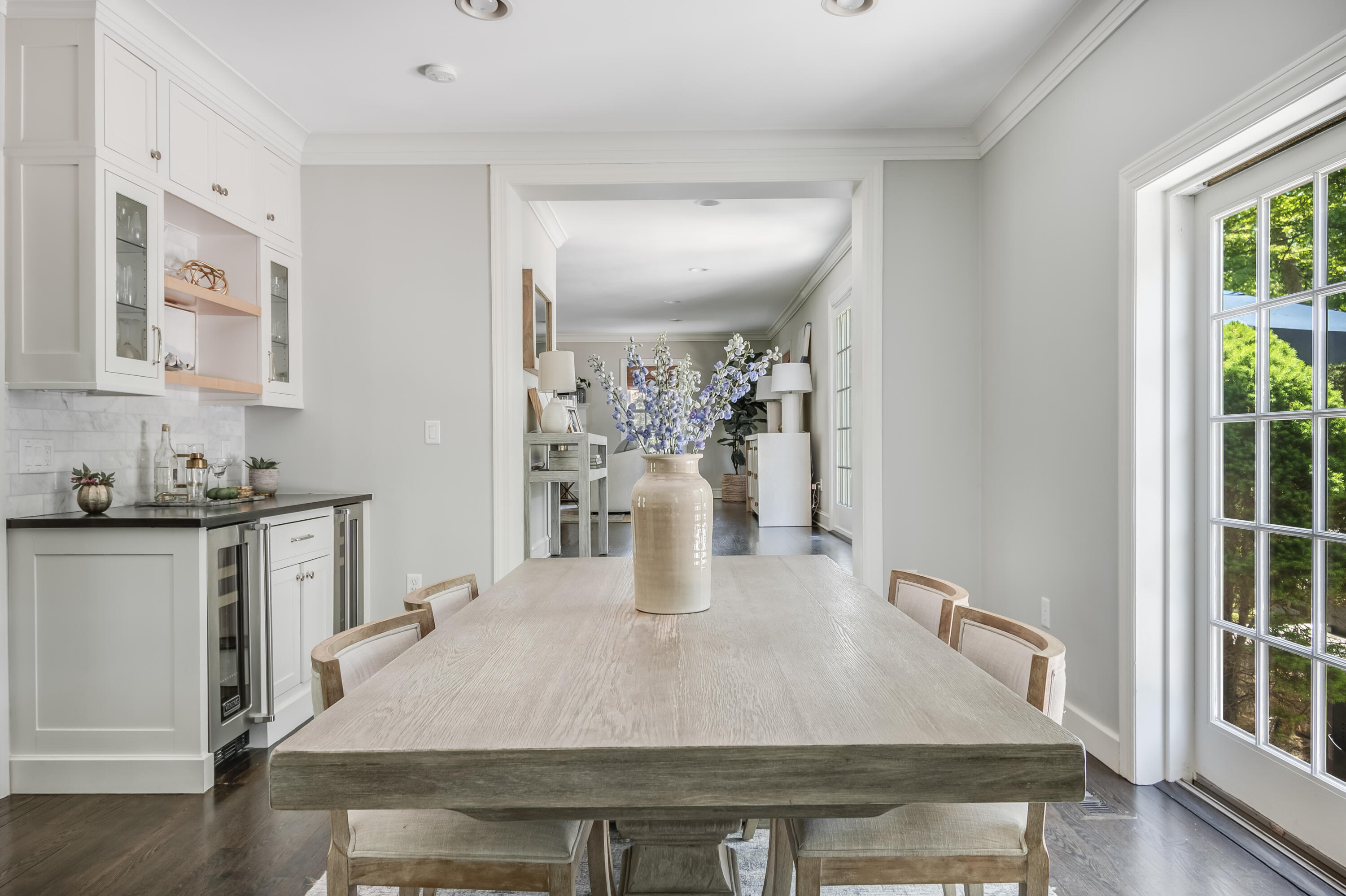 155 Hillcrest Road New Canaan, CT 06840 - Photo 12 of 32 a kitchen with a table and chairs
