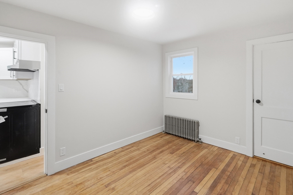 25 Johnson Street Worcester, MA 01604 - Photo 12 of 27