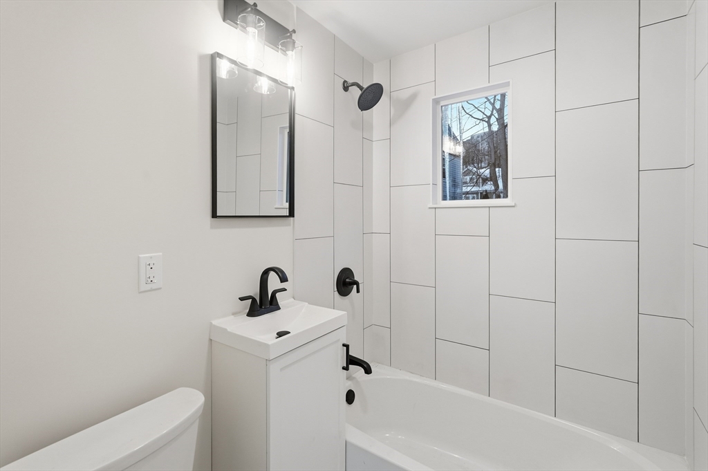 25 Johnson Street Worcester, MA 01604 - Photo 14 of 27