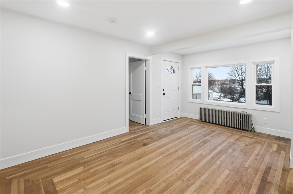 25 Johnson Street Worcester, MA 01604 - Photo 16 of 27