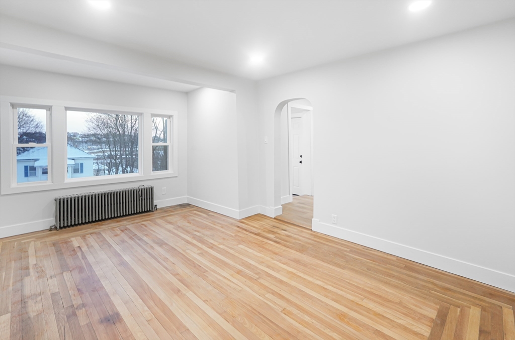 25 Johnson Street Worcester, MA 01604 - Photo 19 of 27