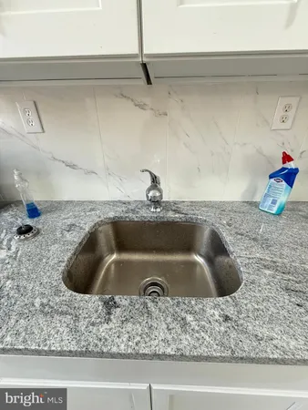 a close view of sink and tap