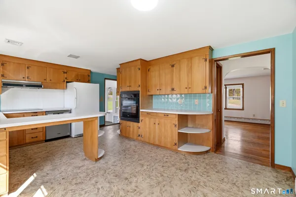 $359,900 | 24 Rankin Court, Montville, CT 06382