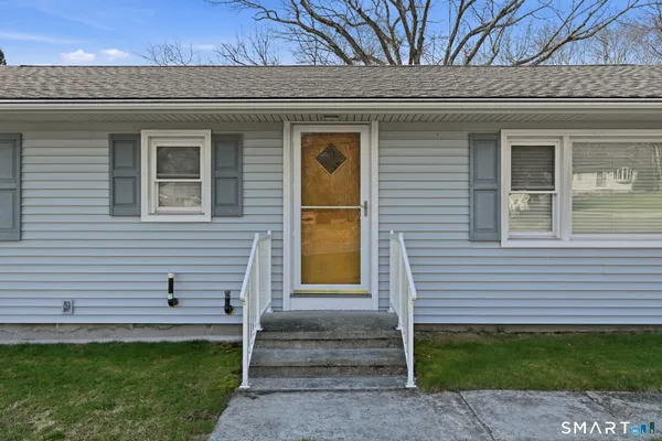 $359,900 | 24 Rankin Court, Montville, CT 06382