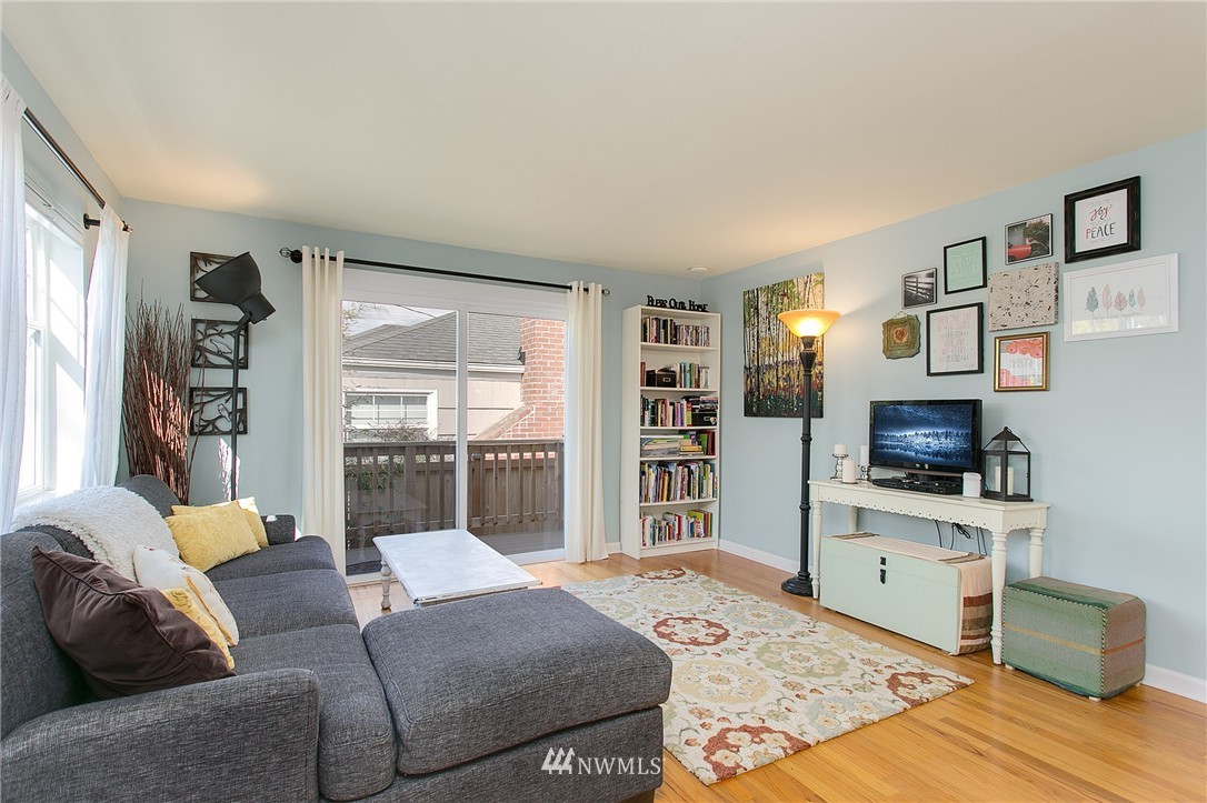 3748 Southwest Ida Street Seattle, WA 98126 - Photo 3 of 25 Gallery Image 3