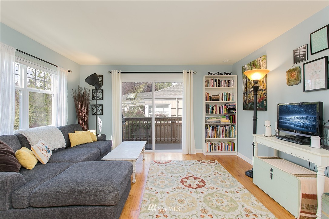 3748 Southwest Ida Street Seattle, WA 98126 - Photo 4 of 25 Gallery Image 4