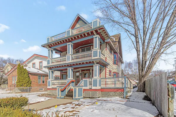 $550,000 | 1363 Grand Avenue, St. Paul, MN 55105