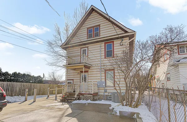 $550,000 | 1363 Grand Avenue, St. Paul, MN 55105