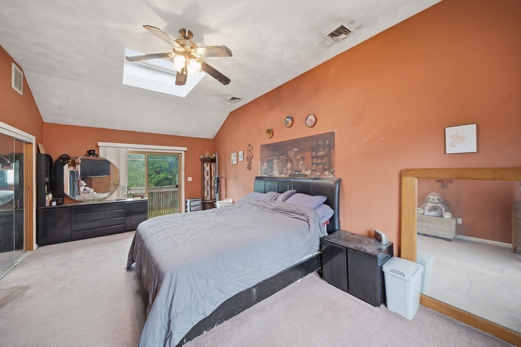 12 Harjean Road Billerica, MA 01821 - Photo 14 of 27