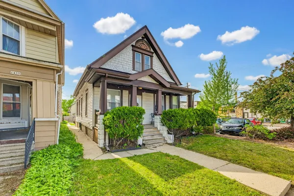 $235,000 | 1431 South 72nd Street, West Allis, WI 53214