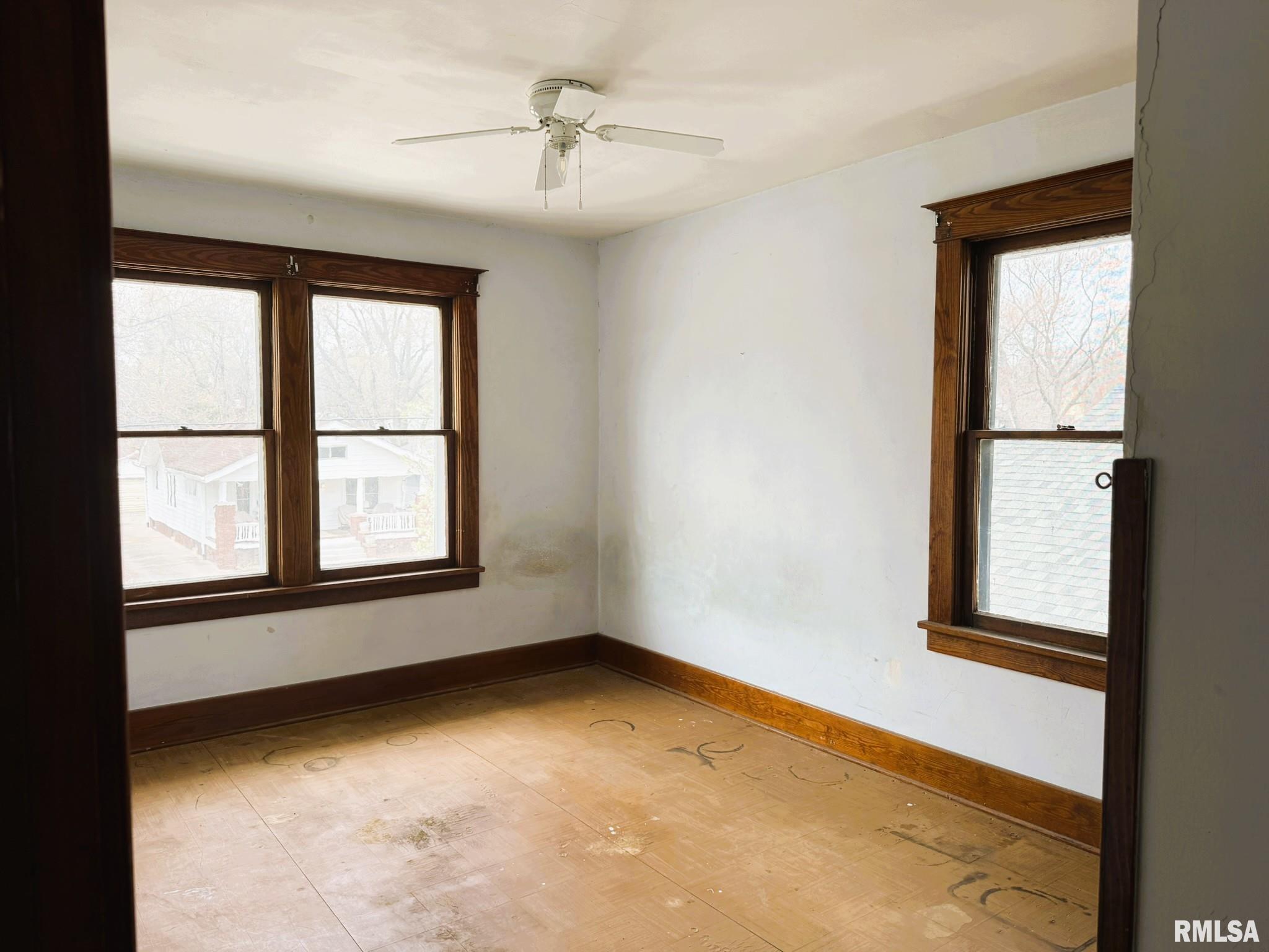 1920 South Pasfield Street Springfield, IL 62704 - Photo 14 of 15