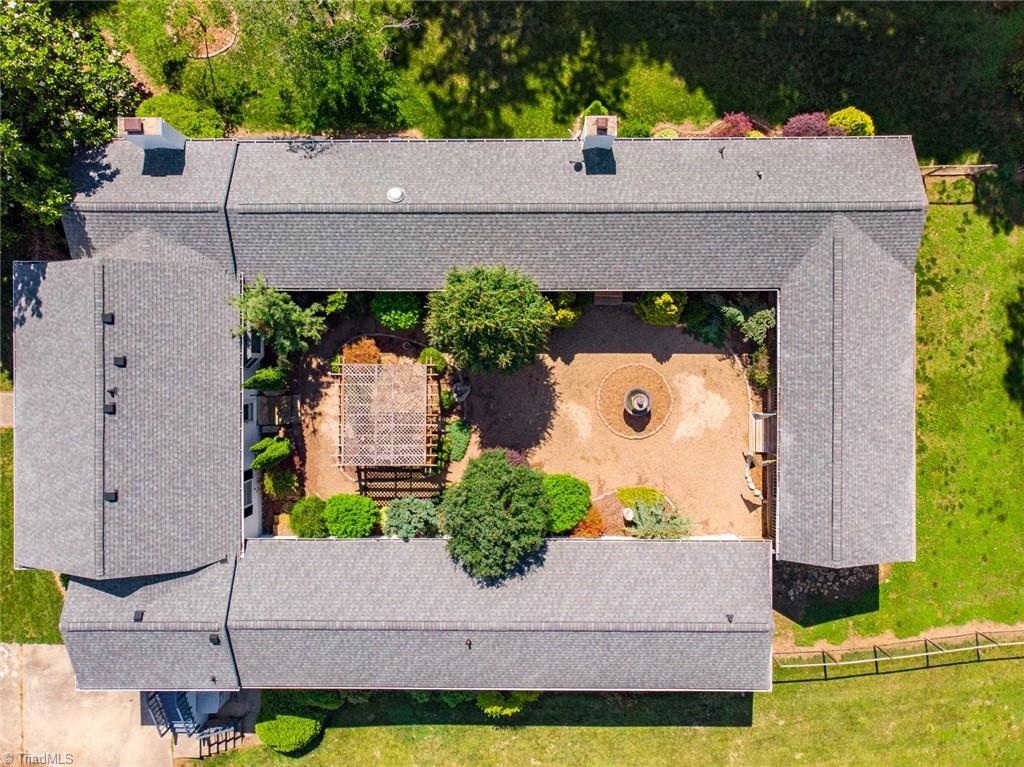 5237 Hopkins Road Reidsville, NC 27320 - Photo 12 of 50 Gallery Image 12