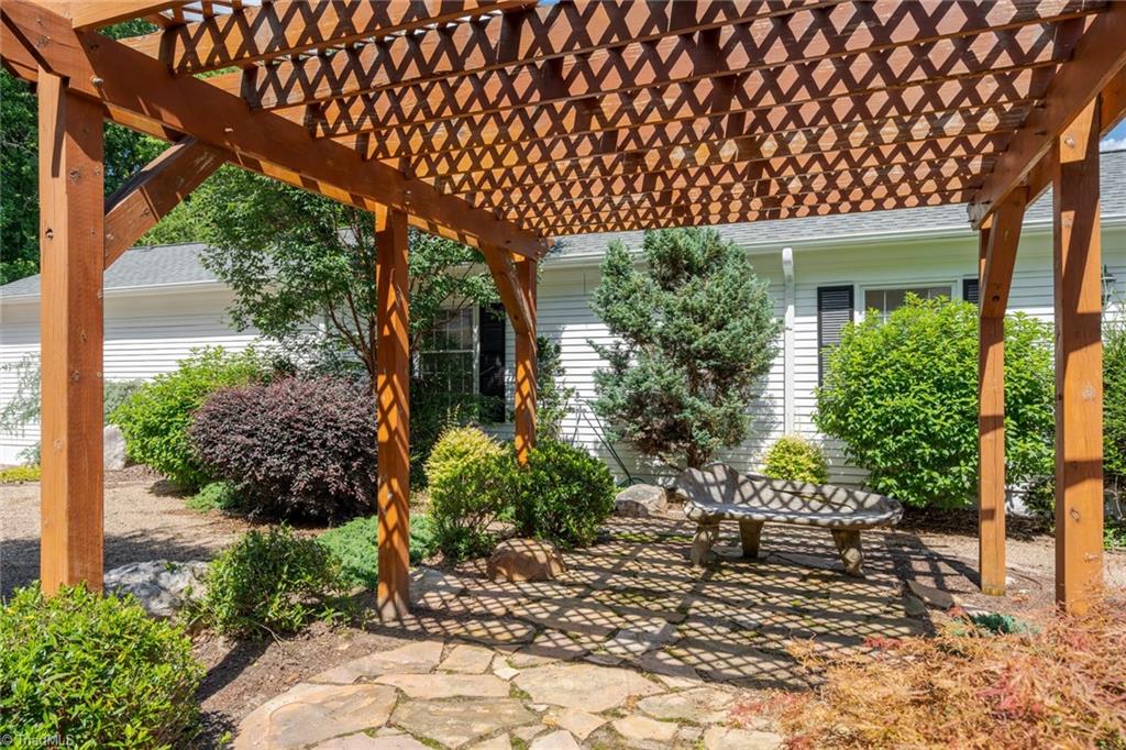 5237 Hopkins Road Reidsville, NC 27320 - Photo 19 of 50 Gallery Image 19