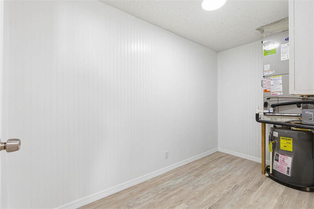 2054 Sunset Point Road, Unit 35 Clearwater, FL 33765 - Photo 18 of 45